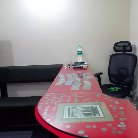 Hotel Time Palace Ooty Esterno foto